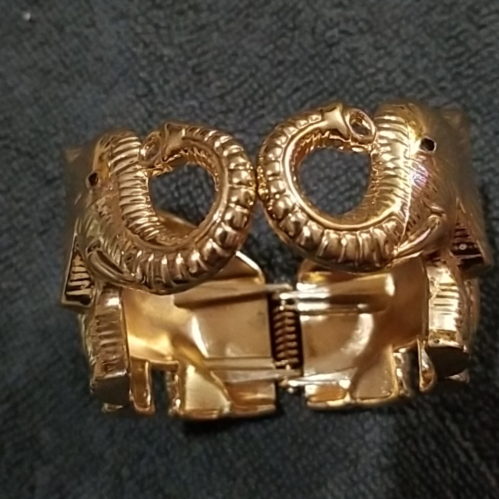 Elephant beacelet6